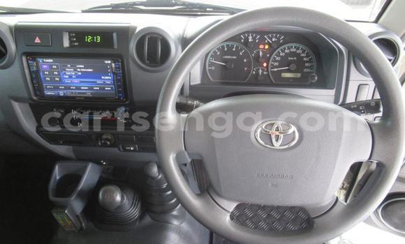 Buy Used Toyota Land Cruiser White Car in Manzini in Manzini Buy Used Toyota Land Cruiser White Car in Manzini in Manzini