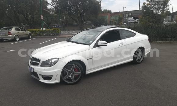 Nunua Ilio tumika Mercedes‒Benz C–Class White Gari ndani ya Manzini nchini Manzini Nunua Ilio tumika Mercedes‒Benz C–Class White Gari ndani ya Manzini nchini Manzini