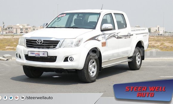Acheter Import Voiture Toyota Hilux Blanc à Import - Dubai, Hhohho Acheter Import Voiture Toyota Hilux Blanc à Import - Dubai, Hhohho