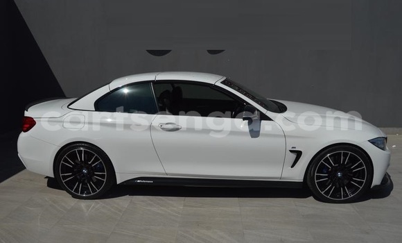 Acheter Occasion Voiture BMW 4er Blanc à Big Bend, Lubombo District Acheter Occasion Voiture BMW 4er Blanc à Big Bend, Lubombo District