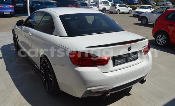 Acheter Occasion Voiture BMW 4er Blanc à Big Bend, Lubombo District Acheter Occasion Voiture BMW 4er Blanc à Big Bend, Lubombo District