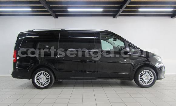 Nunua Ilio tumika Mercedes‒Benz V-klasse Black Gari ndani ya Ezulwini nchini Hhohho Nunua Ilio tumika Mercedes‒Benz V-klasse Black Gari ndani ya Ezulwini nchini Hhohho