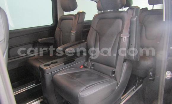 Nunua Ilio tumika Mercedes‒Benz V-klasse Black Gari ndani ya Ezulwini nchini Hhohho Nunua Ilio tumika Mercedes‒Benz V-klasse Black Gari ndani ya Ezulwini nchini Hhohho