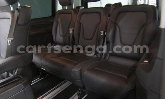 Nunua Ilio tumika Mercedes‒Benz V-klasse Black Gari ndani ya Ezulwini nchini Hhohho Nunua Ilio tumika Mercedes‒Benz V-klasse Black Gari ndani ya Ezulwini nchini Hhohho