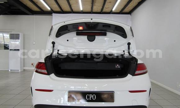Nunua Ilio tumika Mercedes‒Benz C–Class White Gari ndani ya Mbabane nchini Manzini Nunua Ilio tumika Mercedes‒Benz C–Class White Gari ndani ya Mbabane nchini Manzini