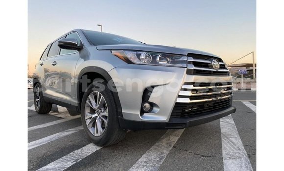 Buy Import Toyota Highlander Other Car in Import - Dubai in Hhohho Buy Import Toyota Highlander Other Car in Import - Dubai in Hhohho