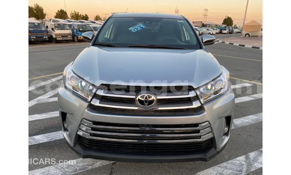 Buy Import Toyota Highlander Other Car in Import - Dubai in Hhohho Buy Import Toyota Highlander Other Car in Import - Dubai in Hhohho