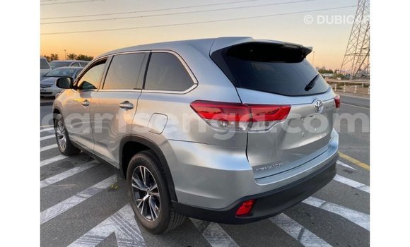 Buy Import Toyota Highlander Other Car in Import - Dubai in Hhohho Buy Import Toyota Highlander Other Car in Import - Dubai in Hhohho
