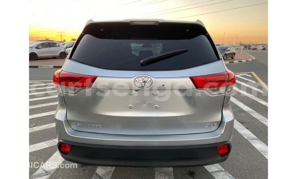 Buy Import Toyota Highlander Other Car in Import - Dubai in Hhohho Buy Import Toyota Highlander Other Car in Import - Dubai in Hhohho