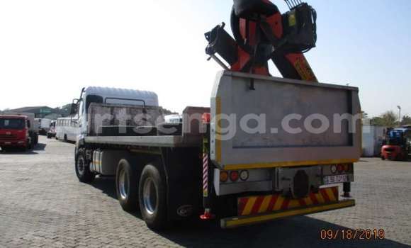 Acheter Occasion Utilitaire Nissan UD Blanc à Malkerns, Manzini Acheter Occasion Utilitaire Nissan UD Blanc à Malkerns, Manzini