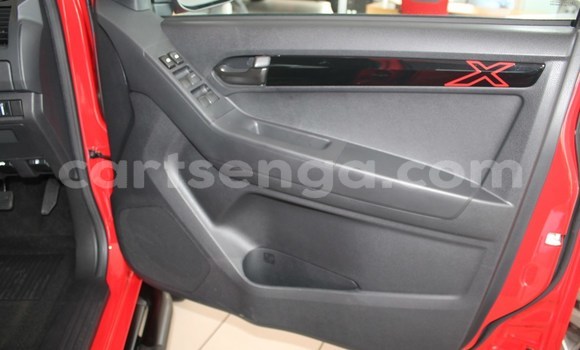 Acheter Occasion Voiture Isuzu KB Rouge à Lobamba, Manzini Acheter Occasion Voiture Isuzu KB Rouge à Lobamba, Manzini