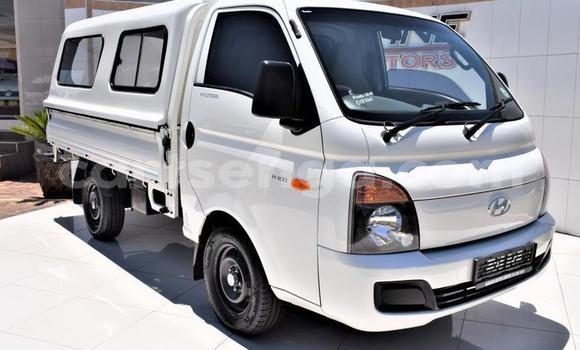 Acheter Occasion Voiture Hyundai H1 Blanc à Ezulwini, Hhohho Acheter Occasion Voiture Hyundai H1 Blanc à Ezulwini, Hhohho