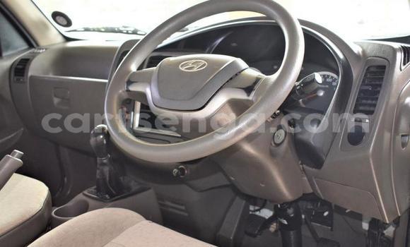 Acheter Occasion Voiture Hyundai H1 Blanc à Ezulwini, Hhohho Acheter Occasion Voiture Hyundai H1 Blanc à Ezulwini, Hhohho