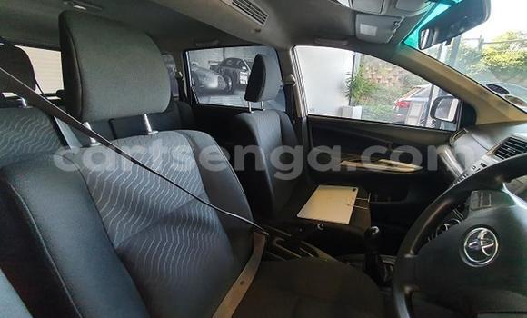 Nunua Ilio tumika Toyota Avanza Silver Gari ndani ya Mbabane nchini Manzini Nunua Ilio tumika Toyota Avanza Silver Gari ndani ya Mbabane nchini Manzini