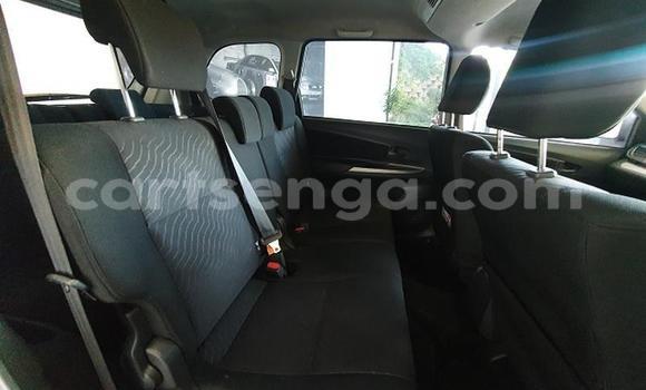 Nunua Ilio tumika Toyota Avanza Silver Gari ndani ya Mbabane nchini Manzini Nunua Ilio tumika Toyota Avanza Silver Gari ndani ya Mbabane nchini Manzini