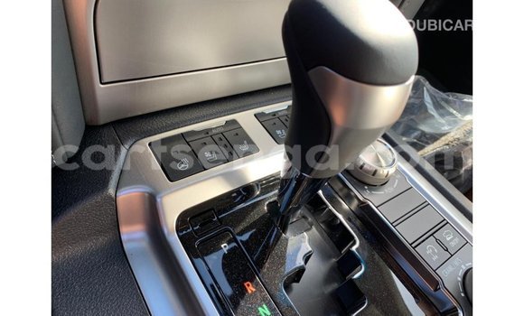 Nunua Imported Toyota Land Cruiser White Gari ndani ya Import - Dubai nchini Hhohho Nunua Imported Toyota Land Cruiser White Gari ndani ya Import - Dubai nchini Hhohho