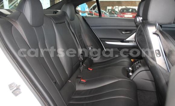 Nunua Ilio tumika BMW M6 White Gari ndani ya Ezulwini nchini Hhohho Nunua Ilio tumika BMW M6 White Gari ndani ya Ezulwini nchini Hhohho