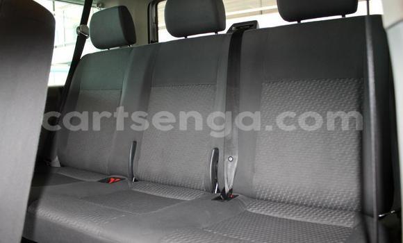 Acheter Occasion Voiture Volkswagen Caravelle Gris à Ezulwini, Hhohho Acheter Occasion Voiture Volkswagen Caravelle Gris à Ezulwini, Hhohho