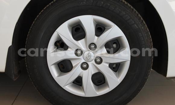 Nunua Ilio tumika Hyundai i20 White Gari ndani ya Ezulwini nchini Hhohho Nunua Ilio tumika Hyundai i20 White Gari ndani ya Ezulwini nchini Hhohho