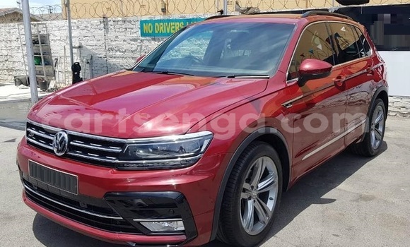 Nunua Ilio tumika Volkswagen Tiguan Red Gari ndani ya Bulembu nchini Hhohho Nunua Ilio tumika Volkswagen Tiguan Red Gari ndani ya Bulembu nchini Hhohho