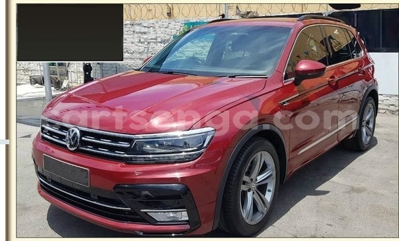 Nunua Ilio tumika Volkswagen Tiguan Red Gari ndani ya Bulembu nchini Hhohho Nunua Ilio tumika Volkswagen Tiguan Red Gari ndani ya Bulembu nchini Hhohho