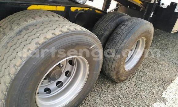 Buy Used Caterpillar 120 White Truck in Mbabane in Manzini Buy Used Caterpillar 120 White Truck in Mbabane in Manzini