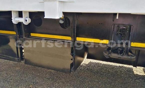 Buy Used Caterpillar 120 White Truck in Mbabane in Manzini Buy Used Caterpillar 120 White Truck in Mbabane in Manzini