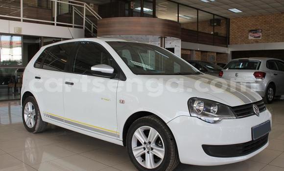 Buy Used Volkswagen Polo White Car in Ezulwini in Hhohho Buy Used Volkswagen Polo White Car in Ezulwini in Hhohho