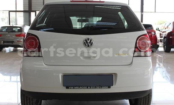 Buy Used Volkswagen Polo White Car in Ezulwini in Hhohho Buy Used Volkswagen Polo White Car in Ezulwini in Hhohho