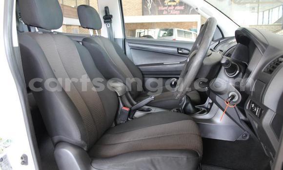 Acheter Occasion Voiture Isuzu KB Blanc à Ezulwini, Hhohho Acheter Occasion Voiture Isuzu KB Blanc à Ezulwini, Hhohho