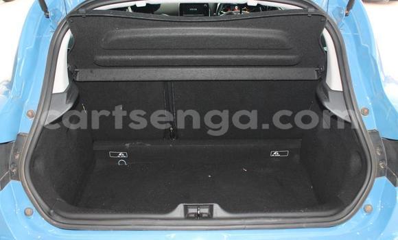 Nunua Ilio tumika Renault Clio Blue Gari ndani ya Ezulwini nchini Hhohho Nunua Ilio tumika Renault Clio Blue Gari ndani ya Ezulwini nchini Hhohho