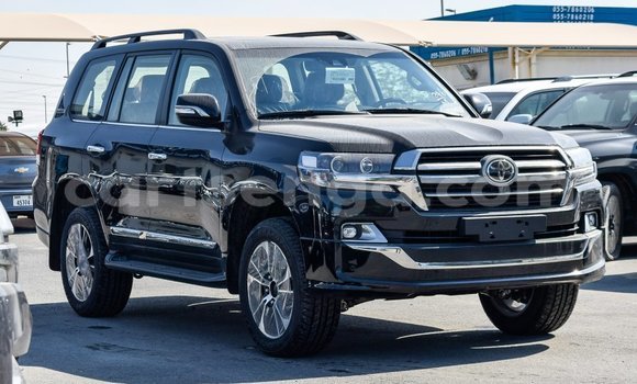 Nunua Imported Toyota Land Cruiser Black Gari ndani ya Import - Dubai nchini Hhohho Nunua Imported Toyota Land Cruiser Black Gari ndani ya Import - Dubai nchini Hhohho