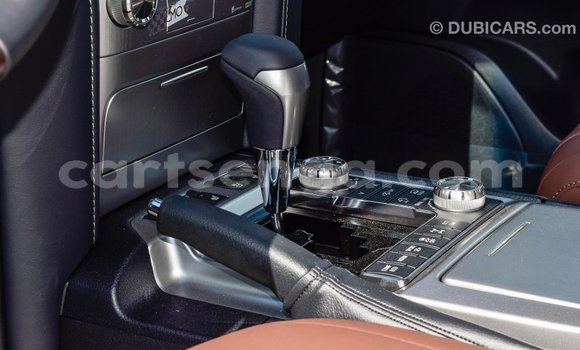 Nunua Imported Toyota Land Cruiser Black Gari ndani ya Import - Dubai nchini Hhohho Nunua Imported Toyota Land Cruiser Black Gari ndani ya Import - Dubai nchini Hhohho