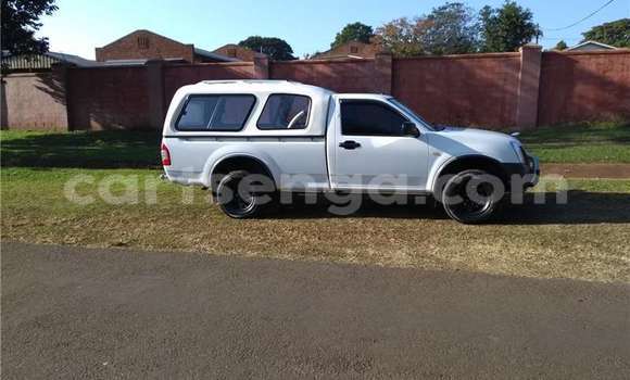 Buy Used Isuzu KB White Car in Mbabane in Manzini Buy Used Isuzu KB White Car in Mbabane in Manzini