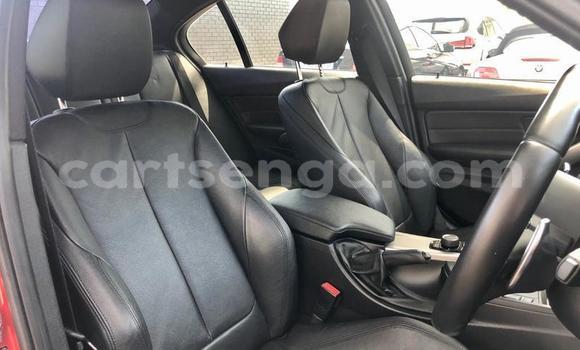 Nunua Ilio tumika BMW 3–Series Red Gari ndani ya Ezulwini nchini Hhohho Nunua Ilio tumika BMW 3–Series Red Gari ndani ya Ezulwini nchini Hhohho