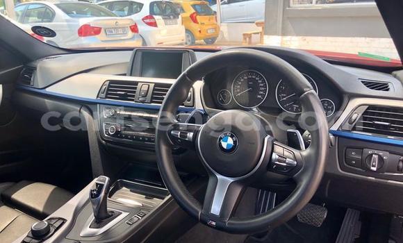 Nunua Ilio tumika BMW 3–Series Red Gari ndani ya Ezulwini nchini Hhohho Nunua Ilio tumika BMW 3–Series Red Gari ndani ya Ezulwini nchini Hhohho