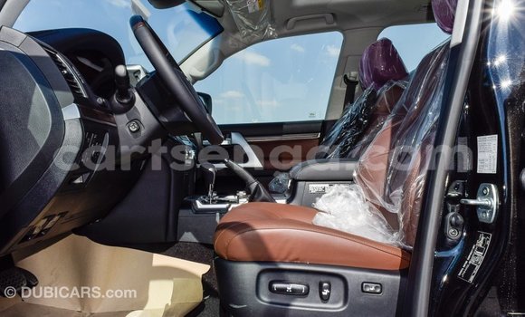 Nunua Imported Toyota Land Cruiser Black Gari ndani ya Import - Dubai nchini Hhohho Nunua Imported Toyota Land Cruiser Black Gari ndani ya Import - Dubai nchini Hhohho