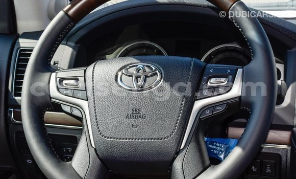 Nunua Imported Toyota Land Cruiser Black Gari ndani ya Import - Dubai nchini Hhohho Nunua Imported Toyota Land Cruiser Black Gari ndani ya Import - Dubai nchini Hhohho