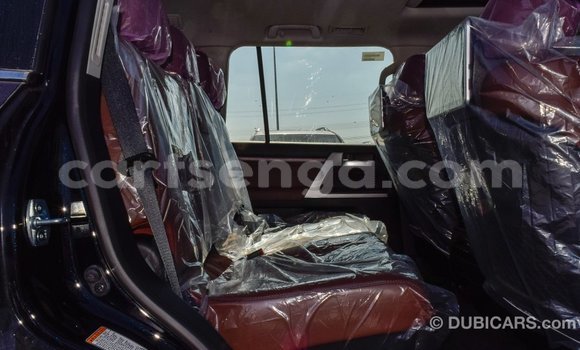 Nunua Imported Toyota Land Cruiser Black Gari ndani ya Import - Dubai nchini Hhohho Nunua Imported Toyota Land Cruiser Black Gari ndani ya Import - Dubai nchini Hhohho