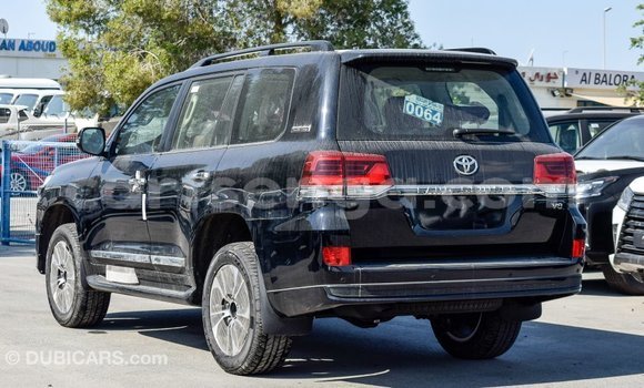Nunua Imported Toyota Land Cruiser Black Gari ndani ya Import - Dubai nchini Hhohho Nunua Imported Toyota Land Cruiser Black Gari ndani ya Import - Dubai nchini Hhohho