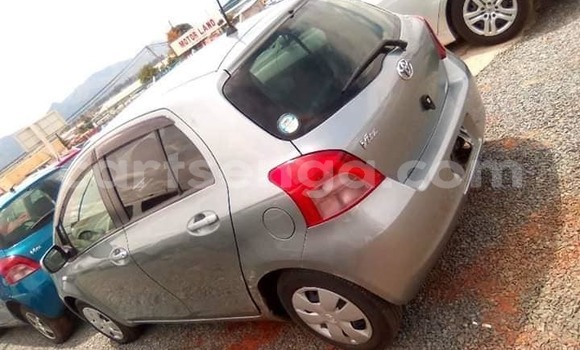 Buy Used Toyota Vitz Red Car in Nhlangano in Shiselweni District Buy Used Toyota Vitz Red Car in Nhlangano in Shiselweni District