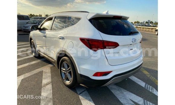 Buy Import Hyundai Santa Fe White Car in Import - Dubai in Hhohho Buy Import Hyundai Santa Fe White Car in Import - Dubai in Hhohho