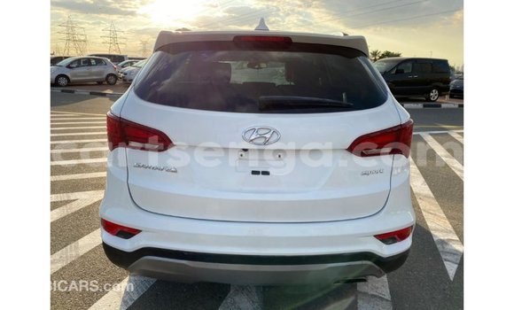 Buy Import Hyundai Santa Fe White Car in Import - Dubai in Hhohho Buy Import Hyundai Santa Fe White Car in Import - Dubai in Hhohho