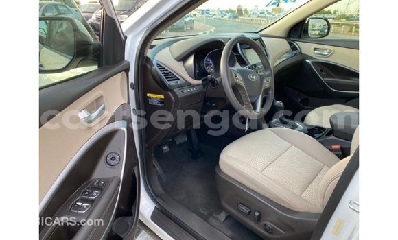 Buy Import Hyundai Santa Fe White Car in Import - Dubai in Hhohho Buy Import Hyundai Santa Fe White Car in Import - Dubai in Hhohho