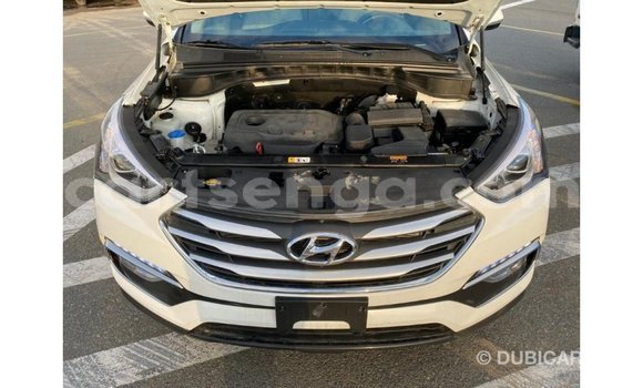Buy Import Hyundai Santa Fe White Car in Import - Dubai in Hhohho Buy Import Hyundai Santa Fe White Car in Import - Dubai in Hhohho