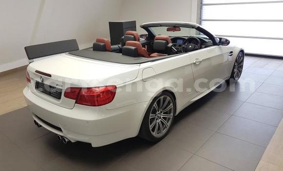 Nunua Ilio tumika BMW M3 White Gari ndani ya Ezulwini nchini Hhohho Nunua Ilio tumika BMW M3 White Gari ndani ya Ezulwini nchini Hhohho