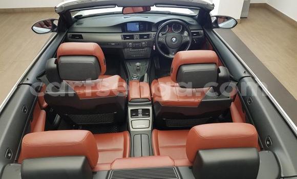 Nunua Ilio tumika BMW M3 White Gari ndani ya Ezulwini nchini Hhohho Nunua Ilio tumika BMW M3 White Gari ndani ya Ezulwini nchini Hhohho