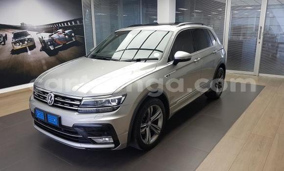 Nunua Ilio tumika Volkswagen Tiguan Silver Gari ndani ya Ezulwini nchini Hhohho Nunua Ilio tumika Volkswagen Tiguan Silver Gari ndani ya Ezulwini nchini Hhohho