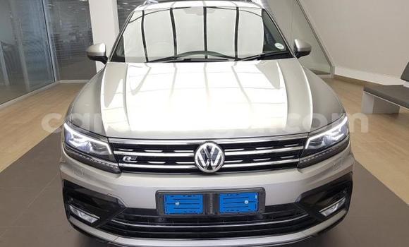 Nunua Ilio tumika Volkswagen Tiguan Silver Gari ndani ya Ezulwini nchini Hhohho Nunua Ilio tumika Volkswagen Tiguan Silver Gari ndani ya Ezulwini nchini Hhohho