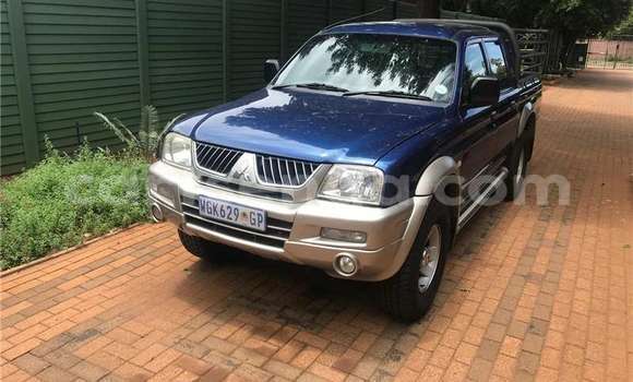 Buy Used Mitsubishi Colt Blue Car in Mbabane in Manzini Buy Used Mitsubishi Colt Blue Car in Mbabane in Manzini